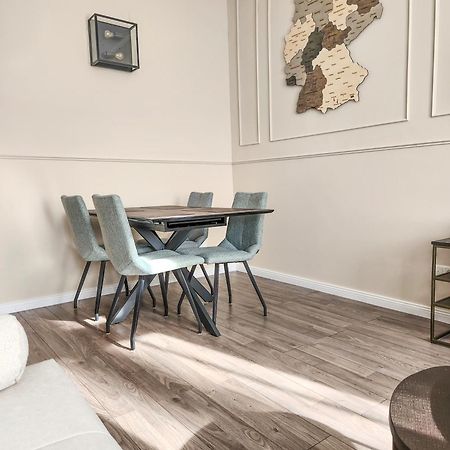 Geli Homes L1 - 2X Zimmer, 2X Kingsize Bett, 1 Bis 4 Personen, Parkplatz, Tv, Wifi, Top Kueche, Kaffee, Tee Lünen Eksteriør bilde