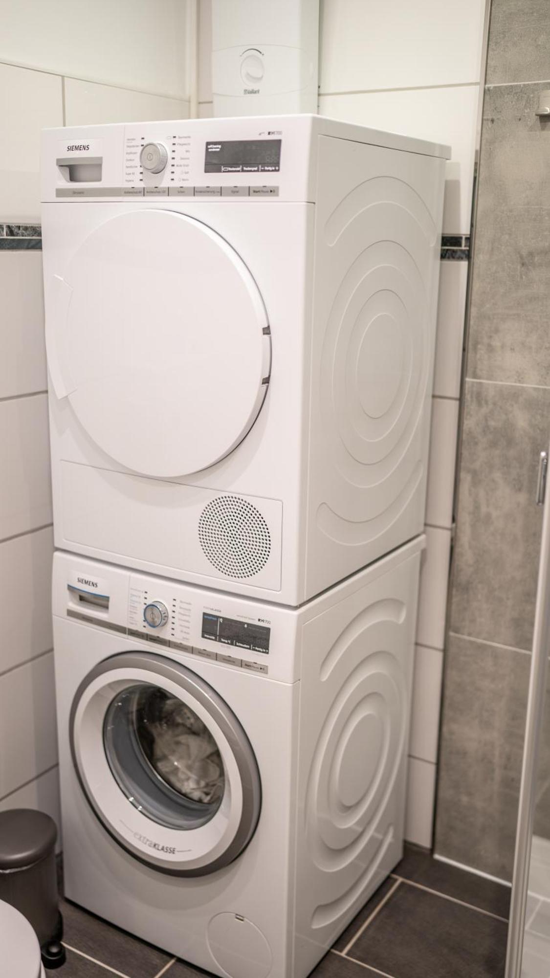 Geli Homes L1 - 2X Zimmer, 2X Kingsize Bett, 1 Bis 4 Personen, Parkplatz, Tv, Wifi, Top Kueche, Kaffee, Tee Lünen Eksteriør bilde