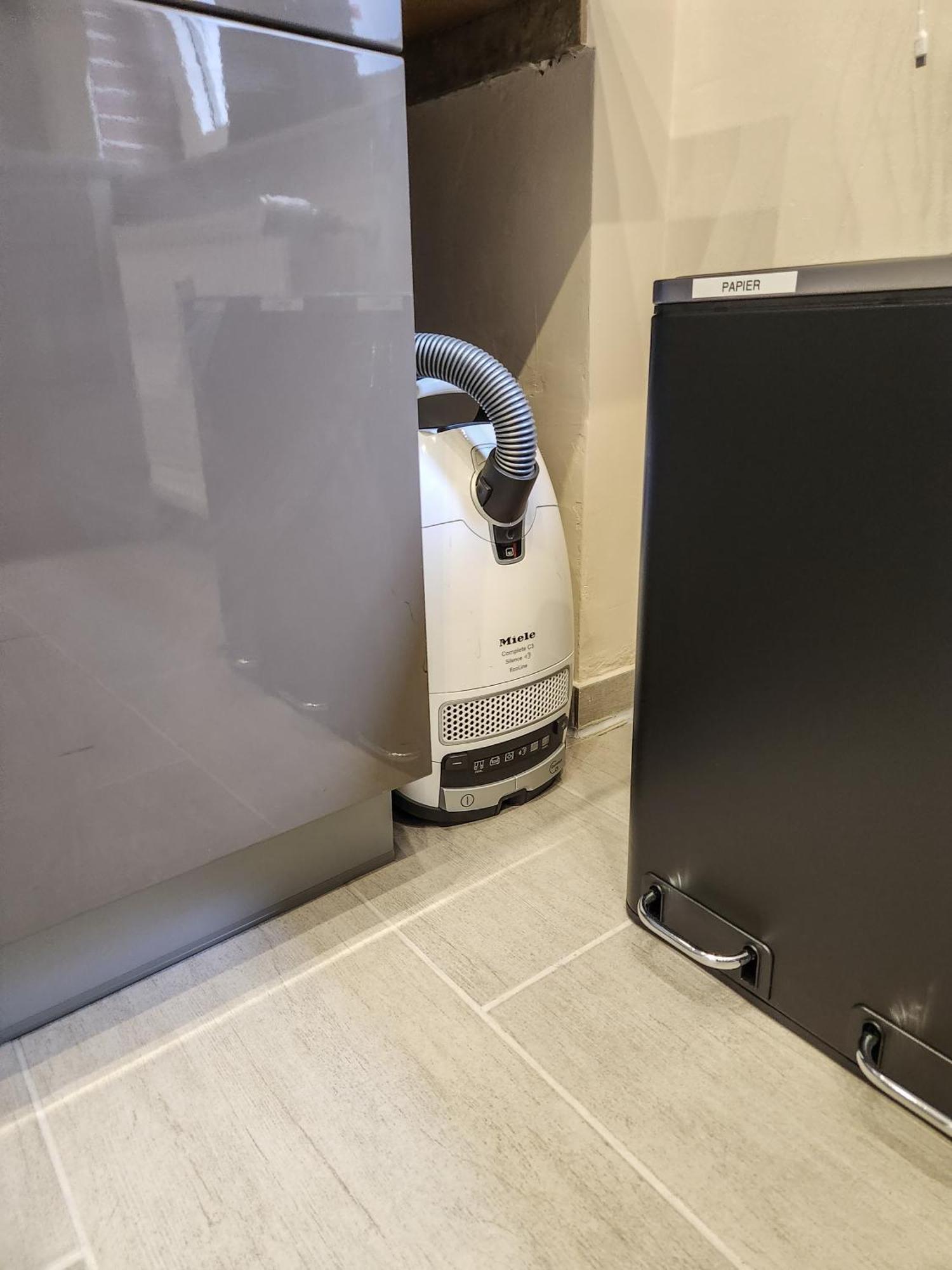 Geli Homes L1 - 2X Zimmer, 2X Kingsize Bett, 1 Bis 4 Personen, Parkplatz, Tv, Wifi, Top Kueche, Kaffee, Tee Lünen Eksteriør bilde