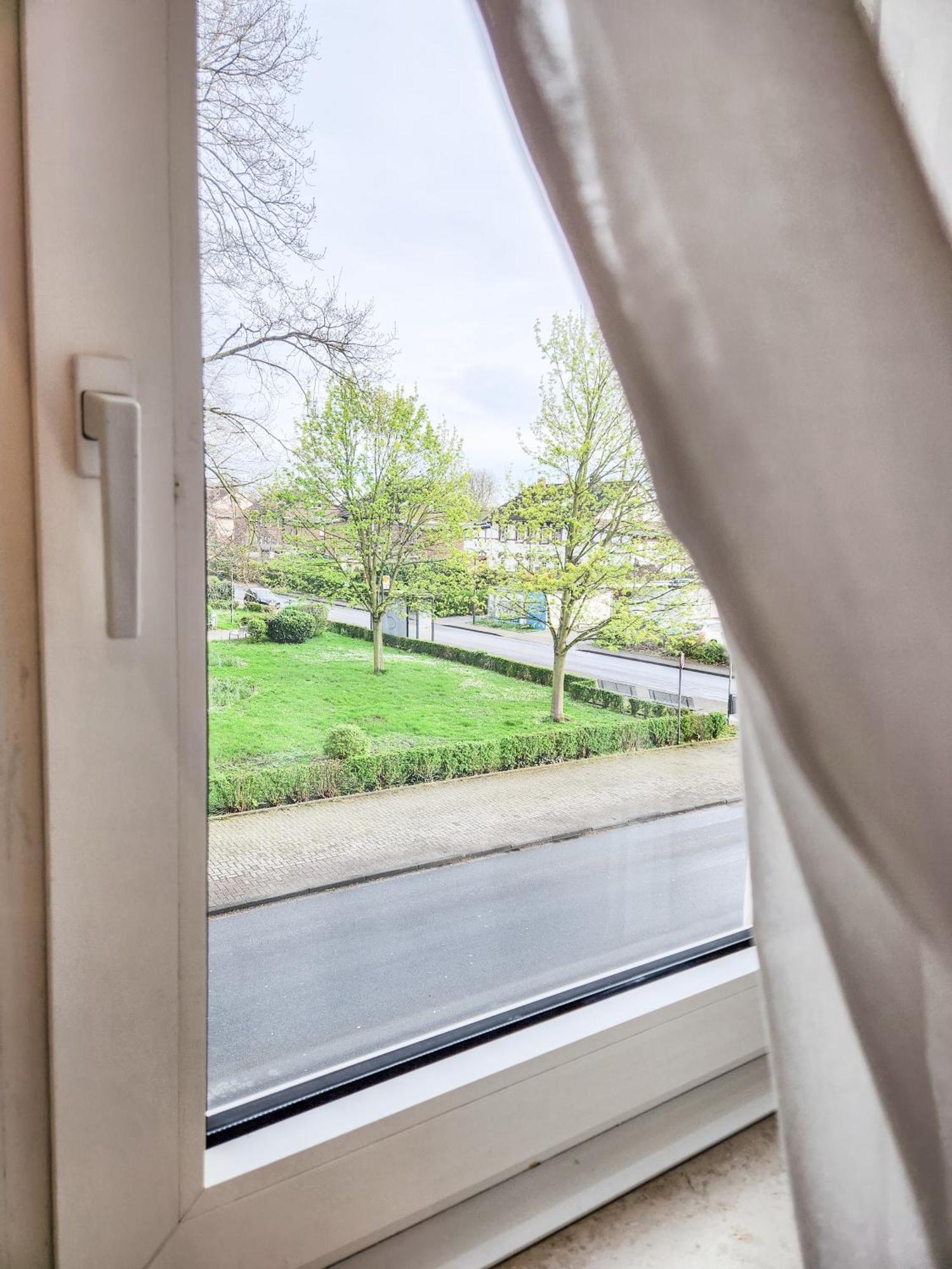 Geli Homes L1 - 2X Zimmer, 2X Kingsize Bett, 1 Bis 4 Personen, Parkplatz, Tv, Wifi, Top Kueche, Kaffee, Tee Lünen Eksteriør bilde